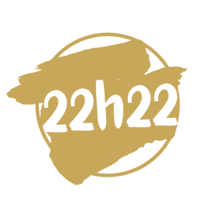 22h22